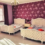 Nad Renesans Apartmán *