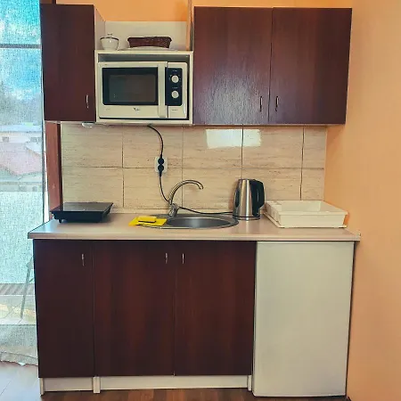 Nad Renesans Apartamento *
